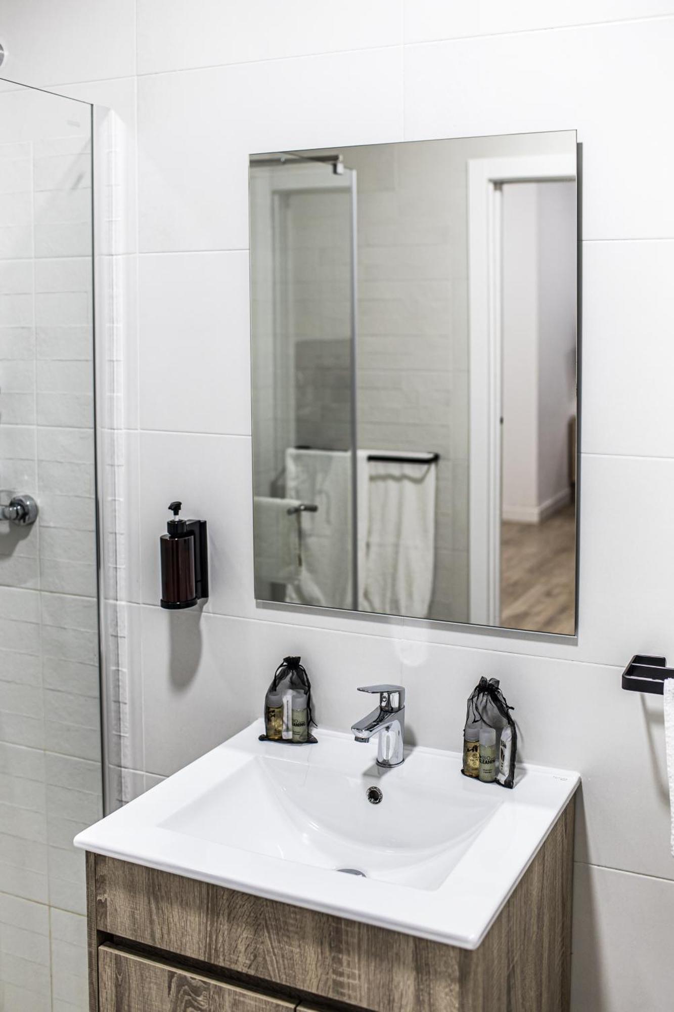 Apartamentos Luxury En San Juan 바다호스 외부 사진